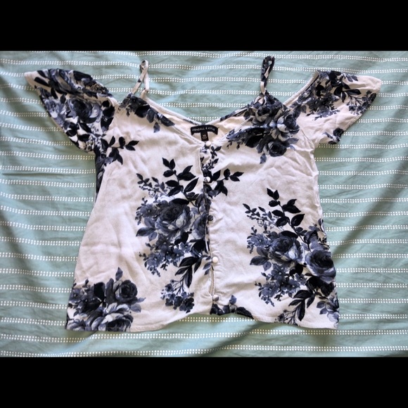 Blue Floral Top w/ cold shoulder design - Picture 1 of 3